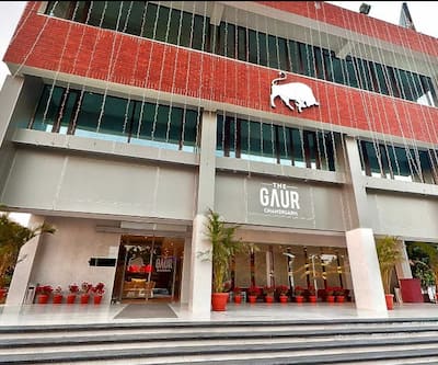 https://imgcld.yatra.com/ytimages/image/upload/t_hotel_yatra_city_desktop/v1436295466/Domestic Hotels/Hotels_Chandigarh/The Gaur/Overview.jpg